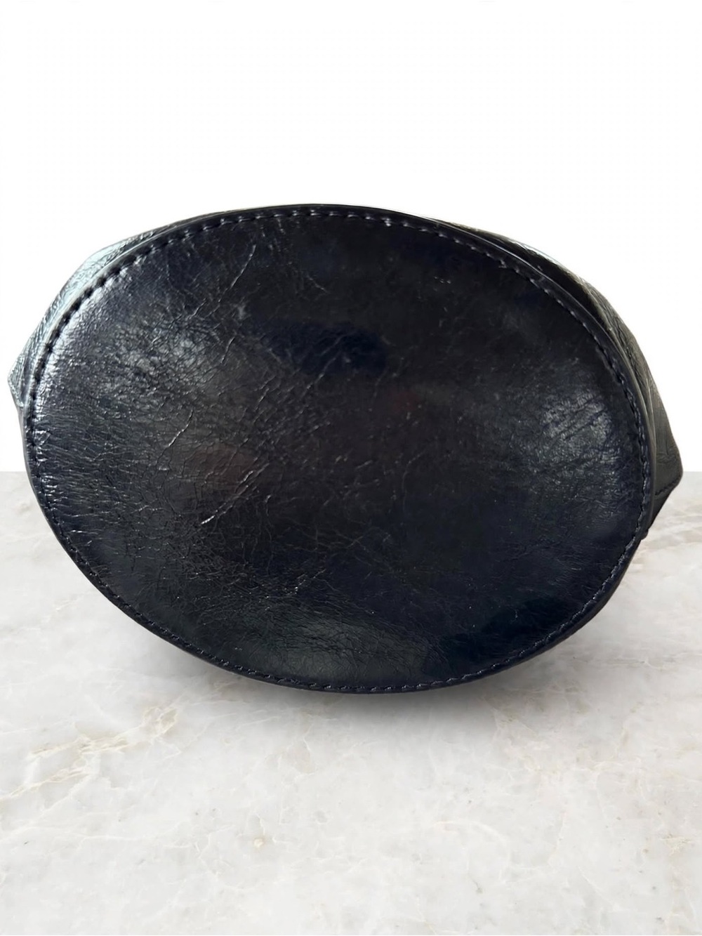 Lifer bucket bag Black Patent Leather Shoulder Bag. - Picture 9 of 10